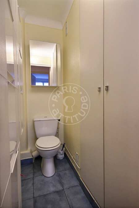 Toilettes Appartement meublé - 90m²  - 3 chambres - Place d'Italie - Paris