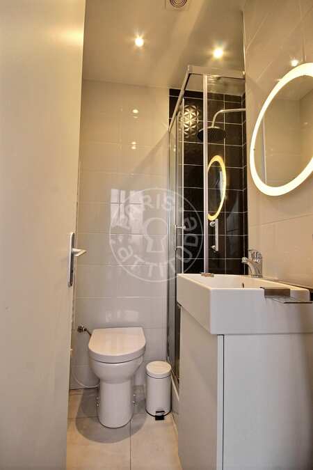 Bathroom Furnished studio - 15m²  - Oberkampf - Paris
