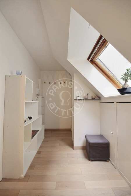 Entrance Furnished apartment - 52m²  - 2 bedrooms - Jules Joffrin - Mairie du 18ème - Paris