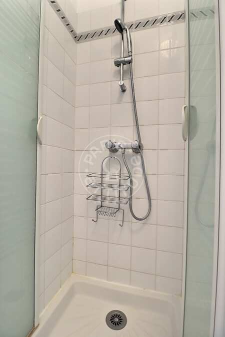 Casa de banho Quitinete mobilado - 18m²  - Les Gobelins - Paris