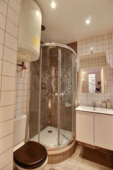 Casa de banho Quitinete mobilado - 23m²  - Montorgueil - Paris