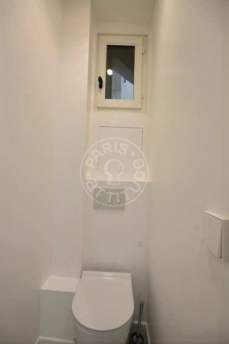 Toilet Furnished apartment - 52m²  - 1 bedroom - Ecole Militaire / Unesco / Duroc - Paris