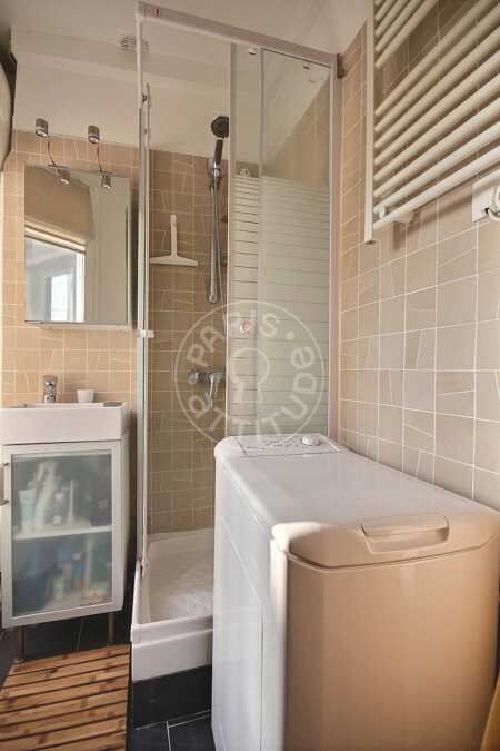 Bathroom Furnished apartment - 35m²  - 1 bedroom - Montorgueil - Paris
