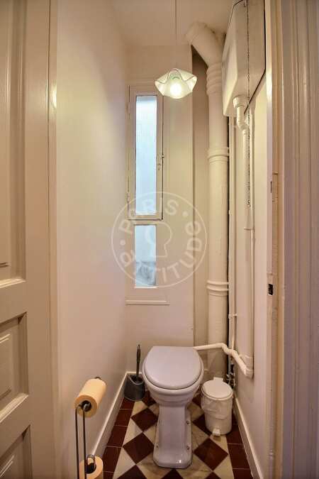 Toilet Furnished apartment - 45m²  - 1 bedroom - Pasteur - Paris