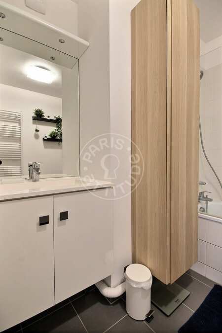 Bagno Appartamento arredato - 64m²  - 2 locali - Nanterre