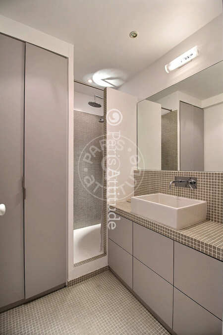 Salle de bain Appartement meublé - 57m²  - 1 chambre - Saint Placide - Paris