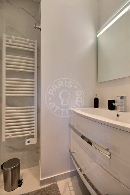 Bathroom Furnished apartment - 32m²  - 1 bedroom - Montparnasse - Paris