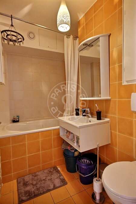 Salle de bain Appartement meublé - 50m²  - 2 chambres - Saint-Paul - Paris