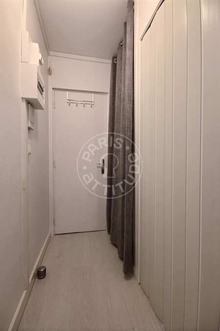 Entrada Quitinete mobilado - 18m²  - Beaugrenelle - Paris