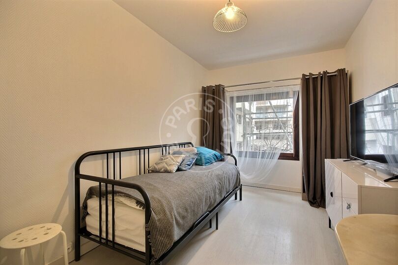 Quitinete mobiliado - Paris 75015 - 14005