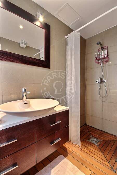 Casa de banho Apartamento mobilado - 35m²  - 1 quarto - Temple - Paris