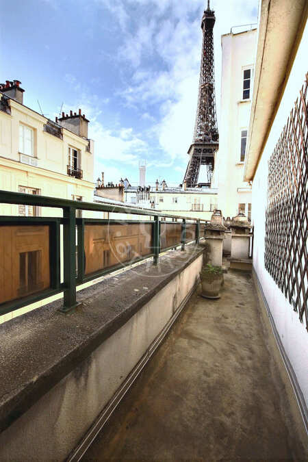 Varanda Apartamento mobilado - 62m²  - 1 quarto - Tour Eiffel - Paris