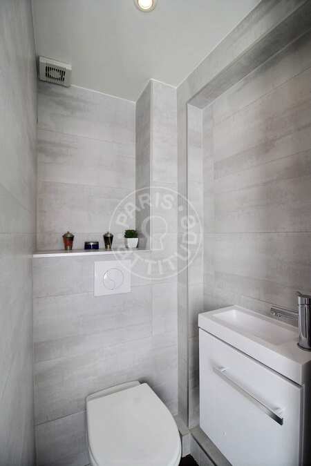 WC Duplex mobilado - 42m²  - 1 quarto - Saint-Paul - Paris