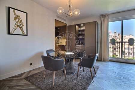 Esszimmer Möblierte wohnung - 112m²  - 2 Zimmer - Triangle d'Or - Paris