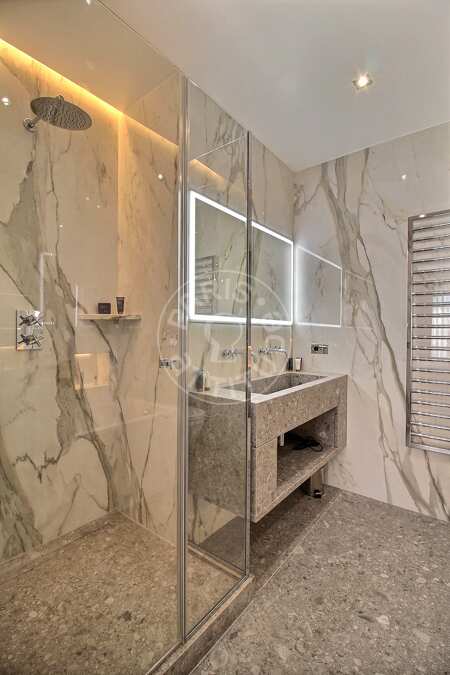 Badezimmer Möblierte wohnung - 112m²  - 2 Zimmer - Triangle d'Or - Paris