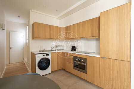 Kitchen Furnished apartment - 55m² - 2 bedrooms - Miromesnil - Paris