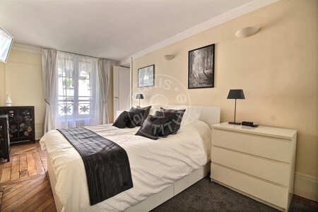 Bedroom Furnished apartment - 103m²  - 2 bedrooms - Place Vendôme - Paris