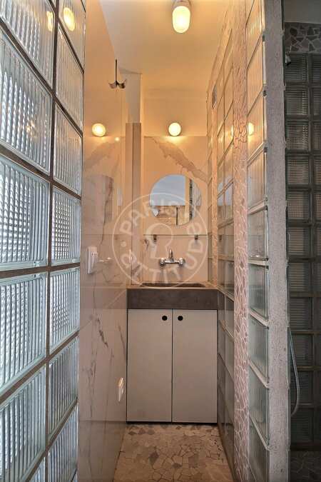Bathroom Furnished studio - 25m²  - Sacré-Cœur - Paris