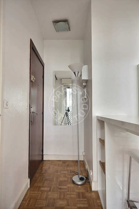 Entrada Quitinete mobilado - 21m²  - Neuilly-sur-Seine