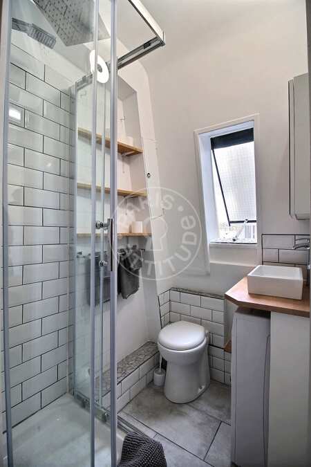 Bathroom Furnished studio - 14m²  - Gambetta - Paris