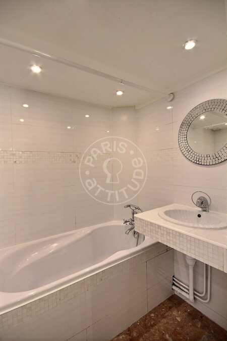 Bathroom Furnished studio - 20m²  - Arc de Triomphe - Paris