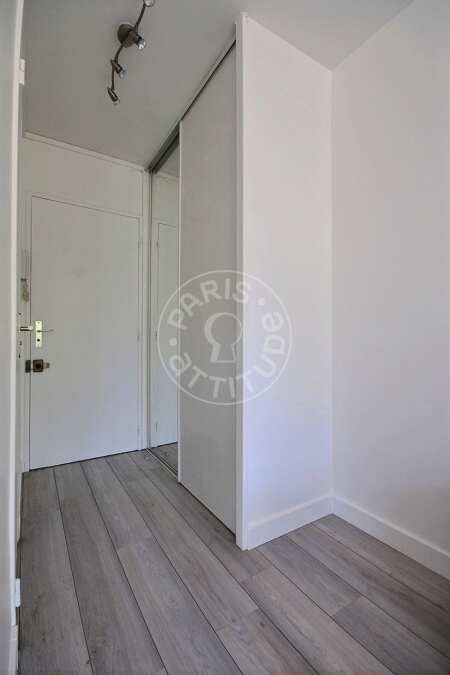 Entrance Furnished studio - 18m²  - Neuilly-sur-Seine