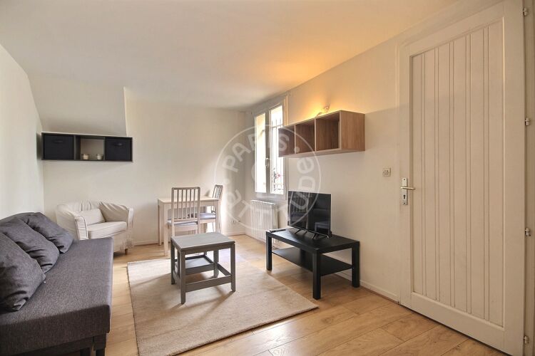Salon - Studio meublé - Paris 75010 - 14095