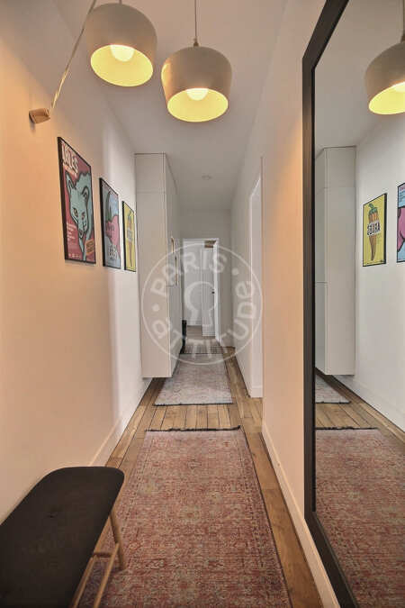 Entrance Furnished apartment - 70m²  - 2 bedrooms - Oberkampf - Paris