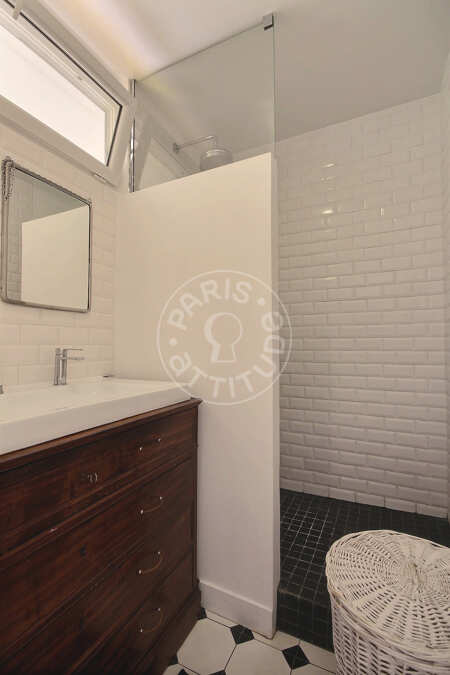 Salle de bain Appartement meublé - 70m²  - 2 chambres - Neuilly-sur-Seine