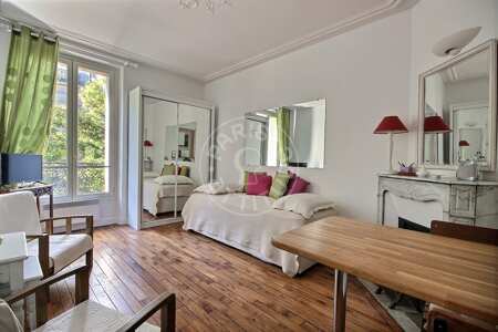 Living room Furnished studio - 24m²  - Montmartre / Place des Abbesses - Paris