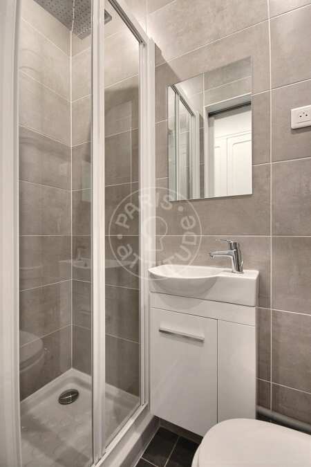 Salle de bain Appartement meublé - 40m²  - 1 chambre - Bastille - Paris