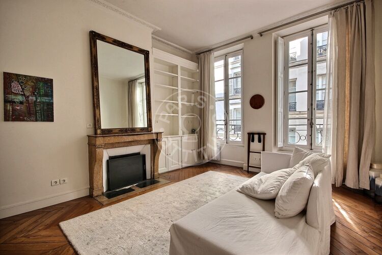 Sala - 1 quarto mobiliado - Paris 75007 - 14119