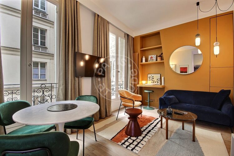 Salotto - 1 locale arredato - Parigi 75008 - 14134