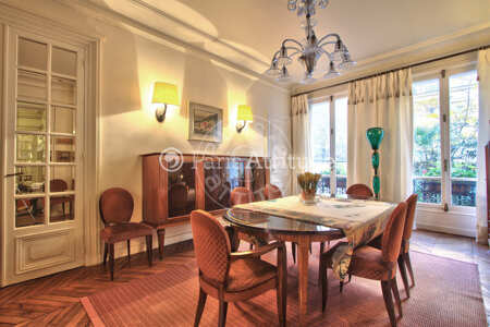 Salle à manger Appartement meublé - 160m²  - 2 chambres - Alma-Marceau - Paris