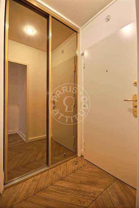 Entrée Studio alcove meublé - 31m²  - Arc de Triomphe - Paris
