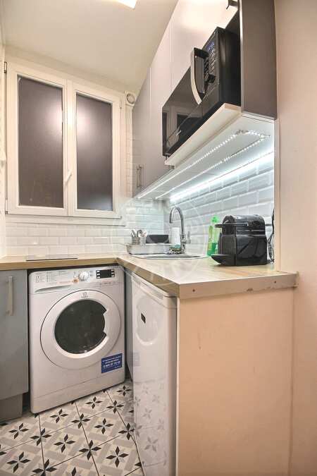 Cuisine Studio meublé - 15m²  - Canal de l'Ourcq - Paris