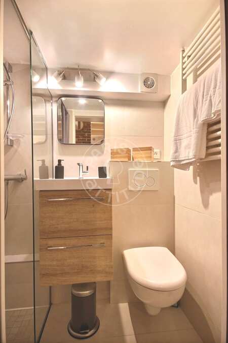 Salle de bain Studio alcove meublé - 15m²  - Temple - Paris