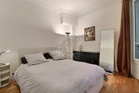 Bedroom Furnished apartment - 38m²  - 1 bedroom - Porte de Saint-Cloud - Paris