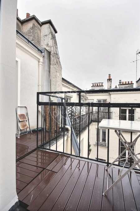 Balcony Furnished apartment - 29m²  - 1 bedroom - Gambetta - Paris