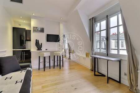 Salon Appartement meublé - 30m²  - 1 chambre - Place Vendôme - Paris