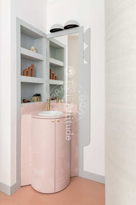 Bathroom Furnished apartment - 57m²  - 2 bedrooms - Montorgueil - Paris