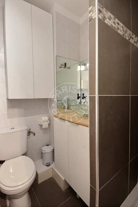 Salle de bain Studio meublé - 12m²  - Jasmin / Mozart - Paris