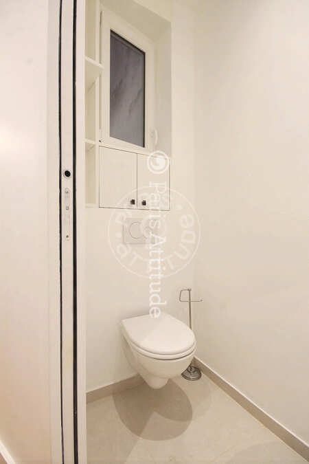 Toilet Furnished apartment - 60m²  - 2 bedrooms - Nation - Paris