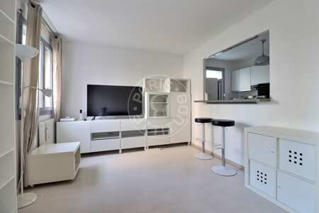 Salotto Appartamento arredato - 51m²  - 1 locale - Puteaux