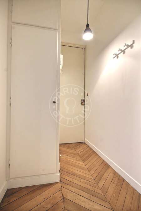 Eingangsbereich Möblierte wohnung - 40m²  - 1 Zimmer - Alma-Marceau - Paris