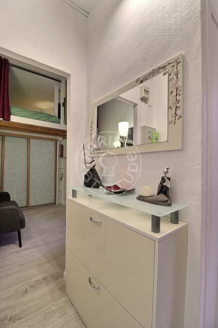 Entrée Studio meublé - 17m²  - Oberkampf - Paris
