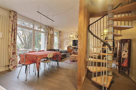 Wohnzimmer Möblierte wohnung - 70m²  - 2 Zimmer - Place des Fêtes - Paris