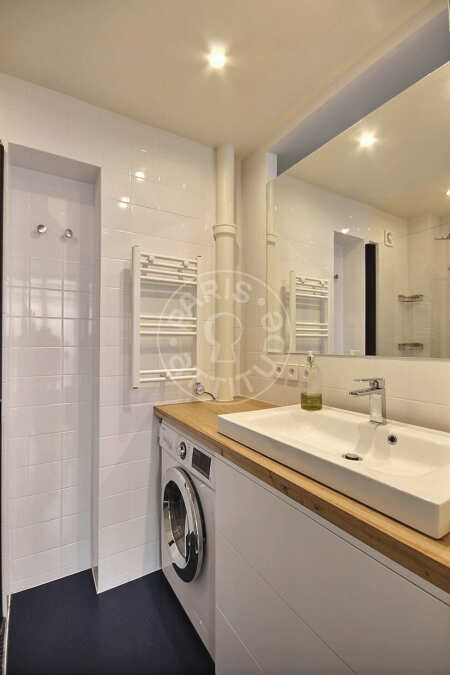 Badezimmer Möblierte studio - 21m²  - Montmartre / Place des Abbesses - Paris