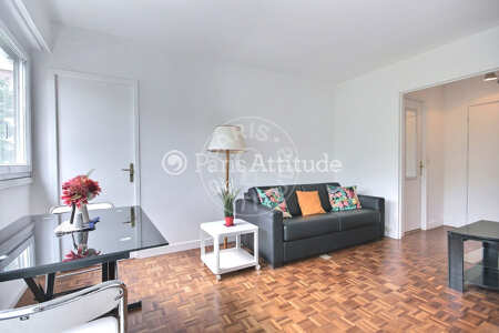 Living room Furnished apartment - 36m² - 1 bedroom - Porte de Saint-Cloud - Paris