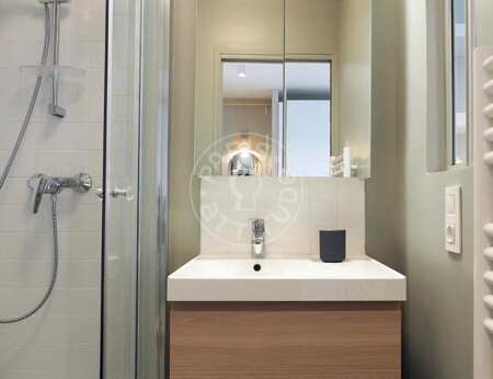 Salle de bain Studio meublé - 19m²  - Saint Placide - Paris